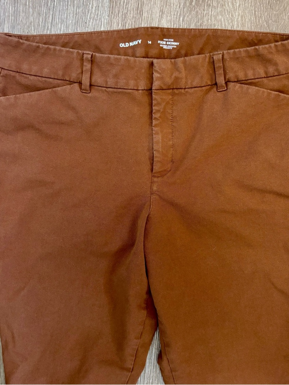 Old Navy Pixie Skinny Pants in Rust